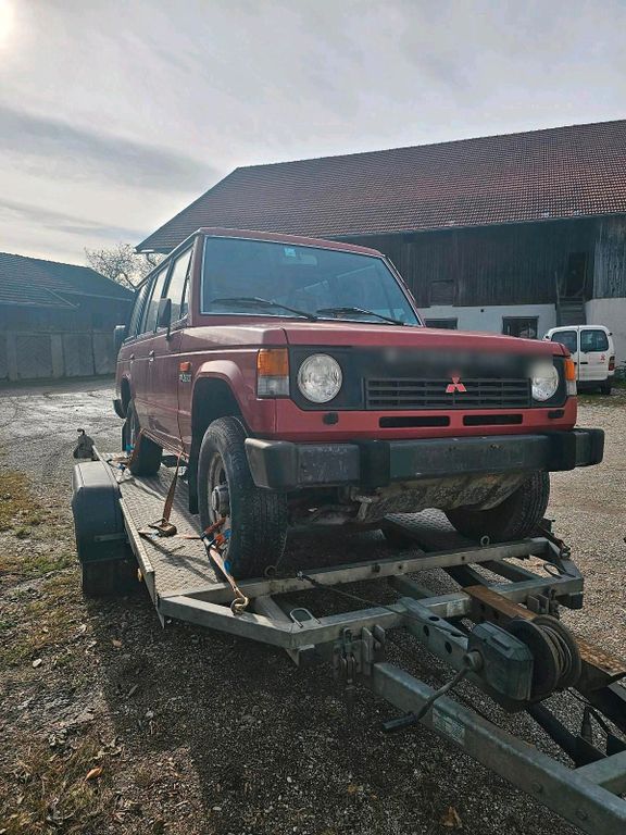 Mitsubishi Pajero 1987