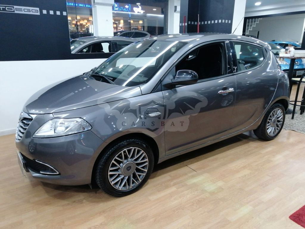 Lancia Ypsilon 2012