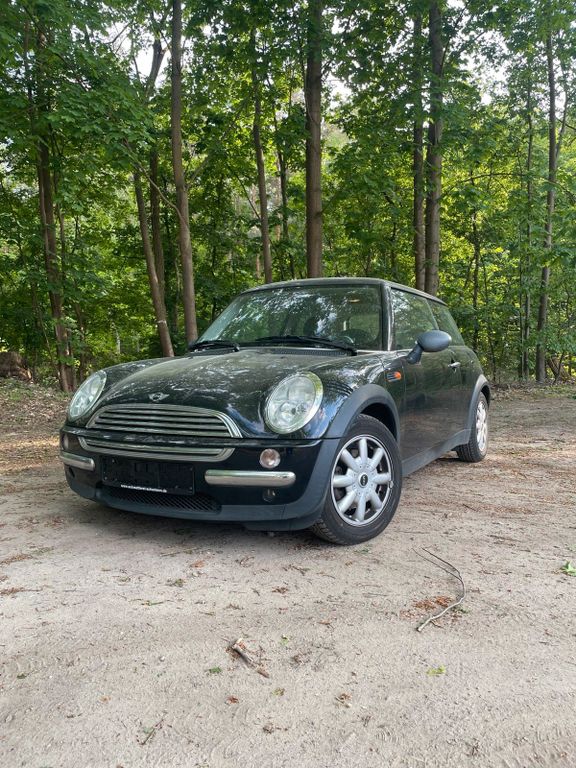 Mini One 2004