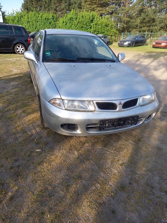 Mitsubishi Carisma 1999