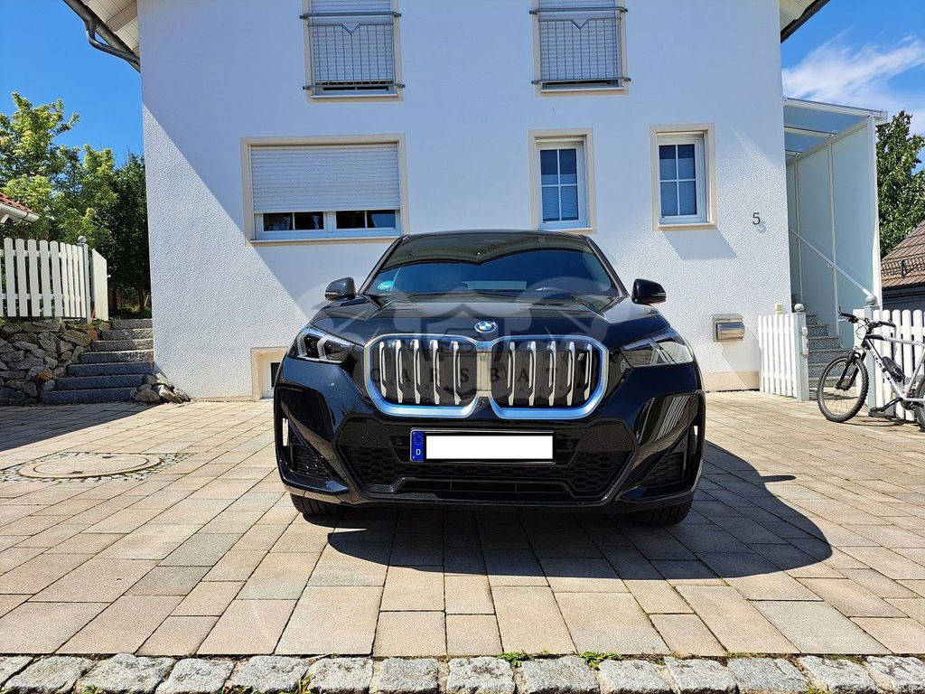 BMW iX1 2023