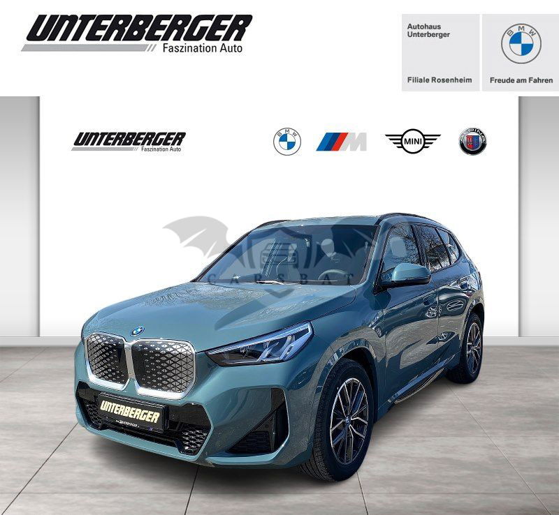 BMW iX1 2024