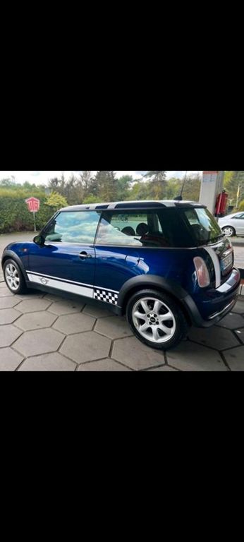 Mini One 2004