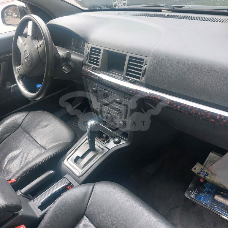Opel Insignia 2004