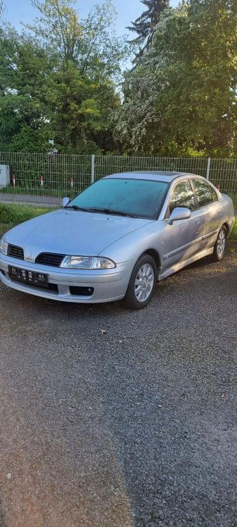 Mitsubishi Carisma 2004