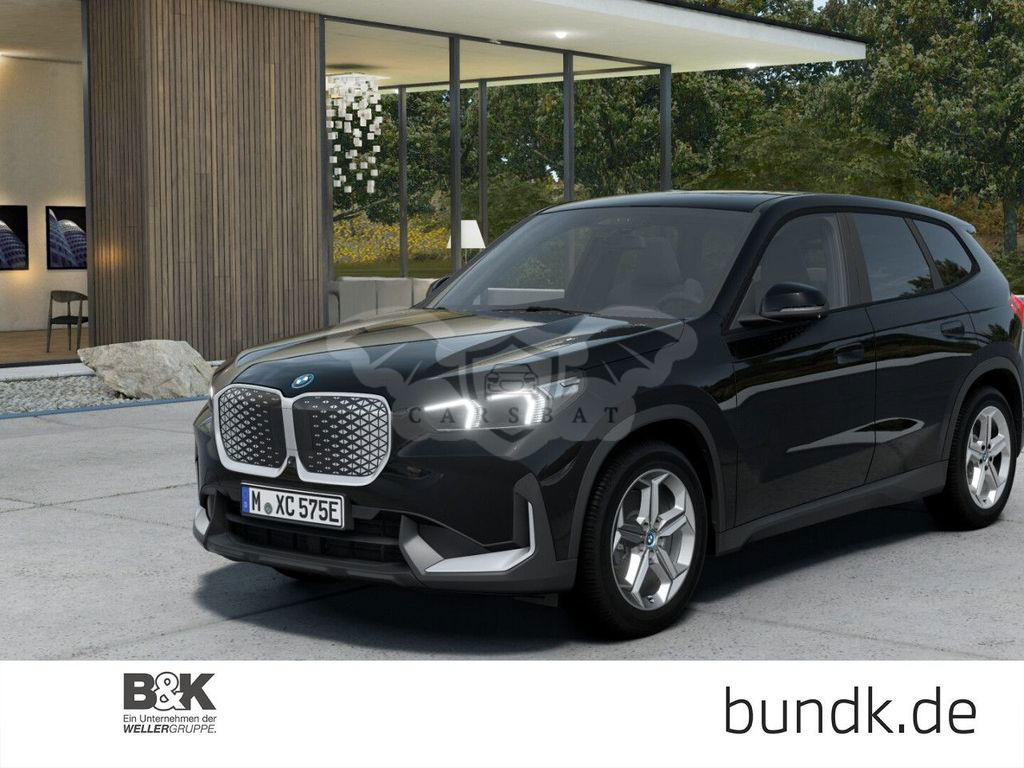 BMW iX1 2024
