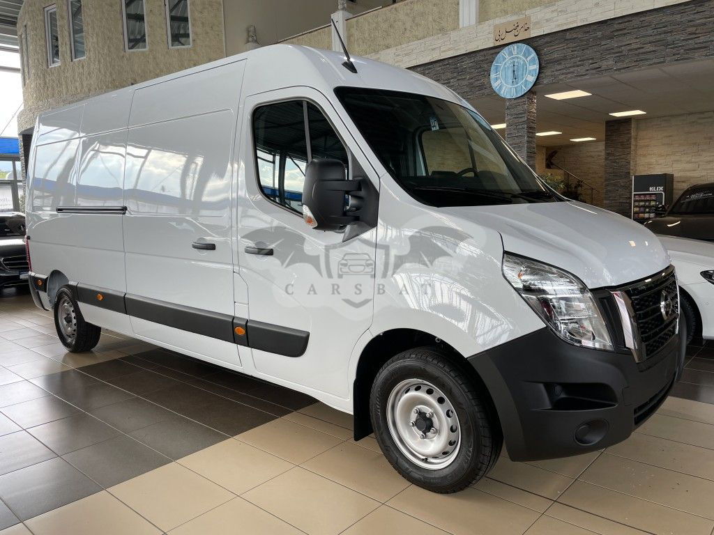 Nissan NT 2024