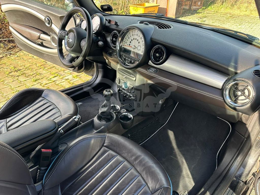 Mini Cabrio 2012