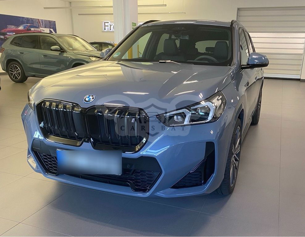 BMW iX1 2023