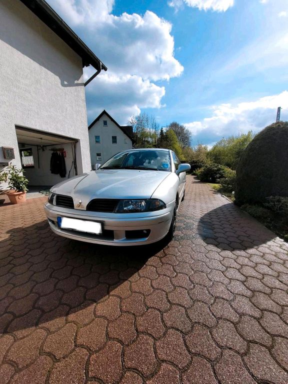 Mitsubishi Carisma 2004