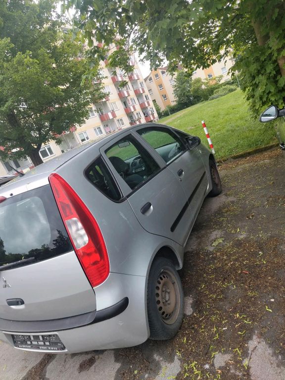 Mitsubishi Colt 2004