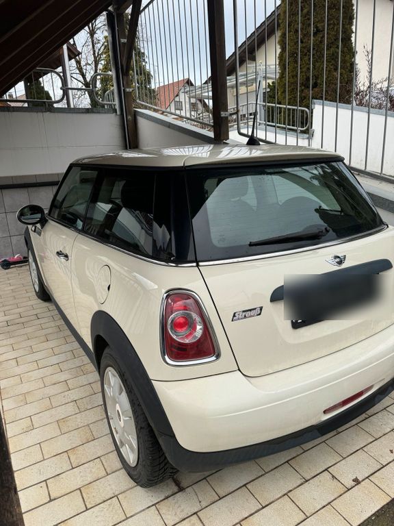 Mini One 2010