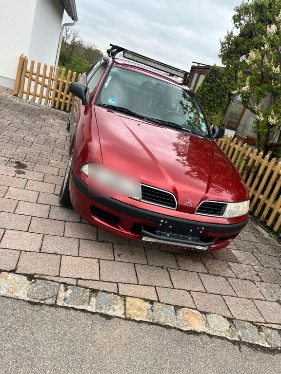 Mitsubishi Carisma 2002