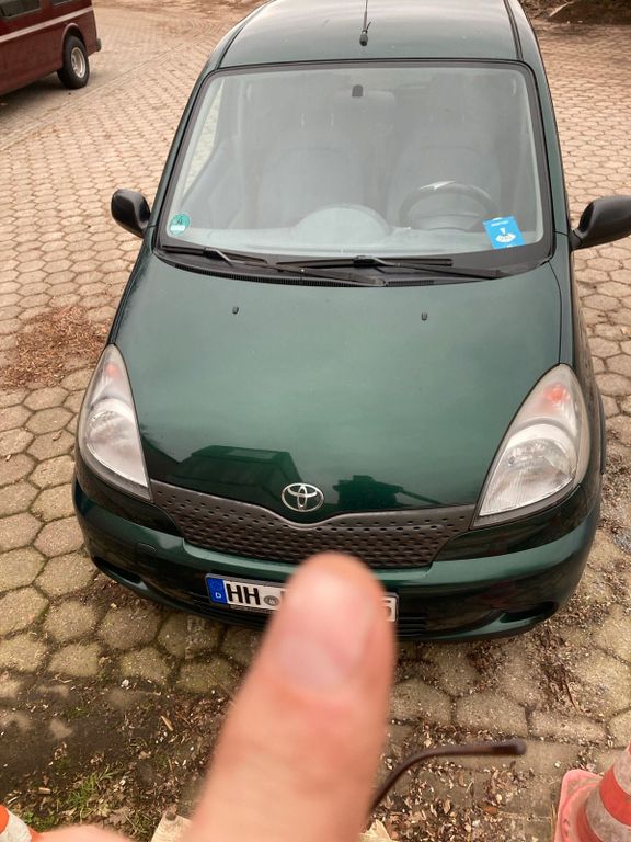 Toyota Verso 2000