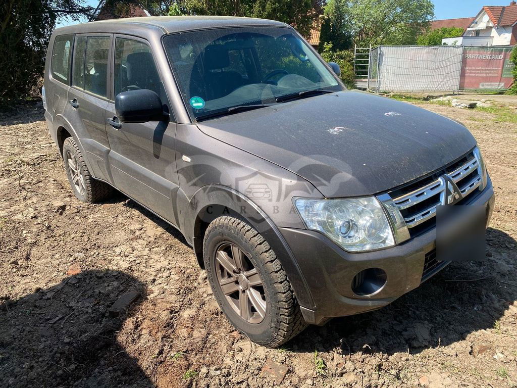 Mitsubishi Pajero 2012