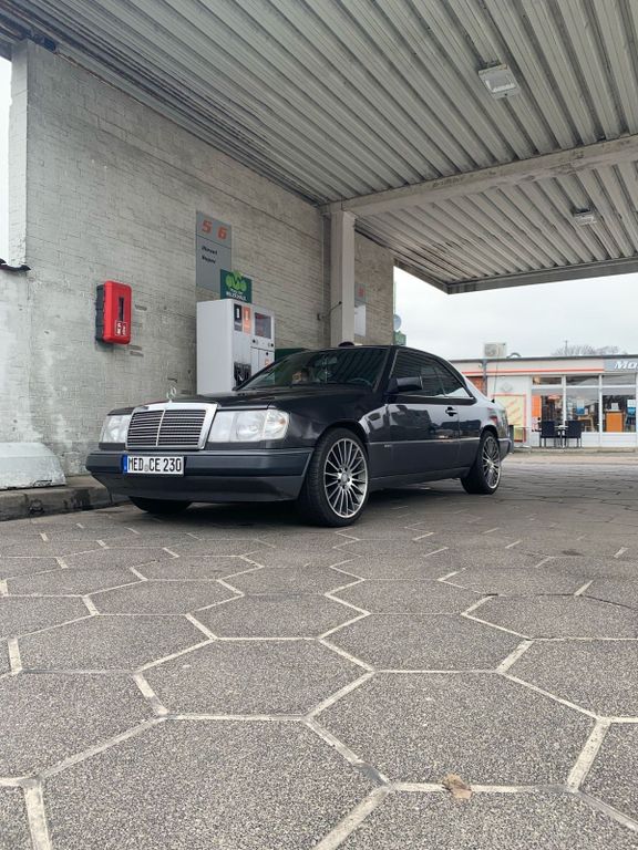 Mercedes-Benz CE 230 1992