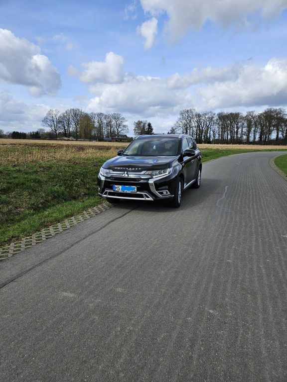 Mitsubishi Outlander 2020