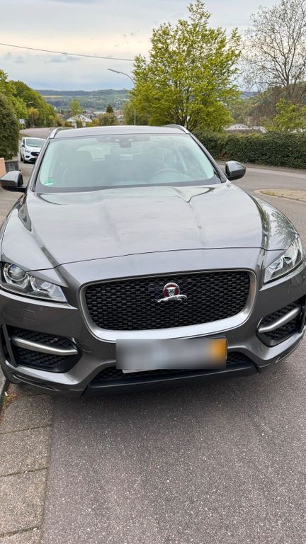 Jaguar F-Pace 2017