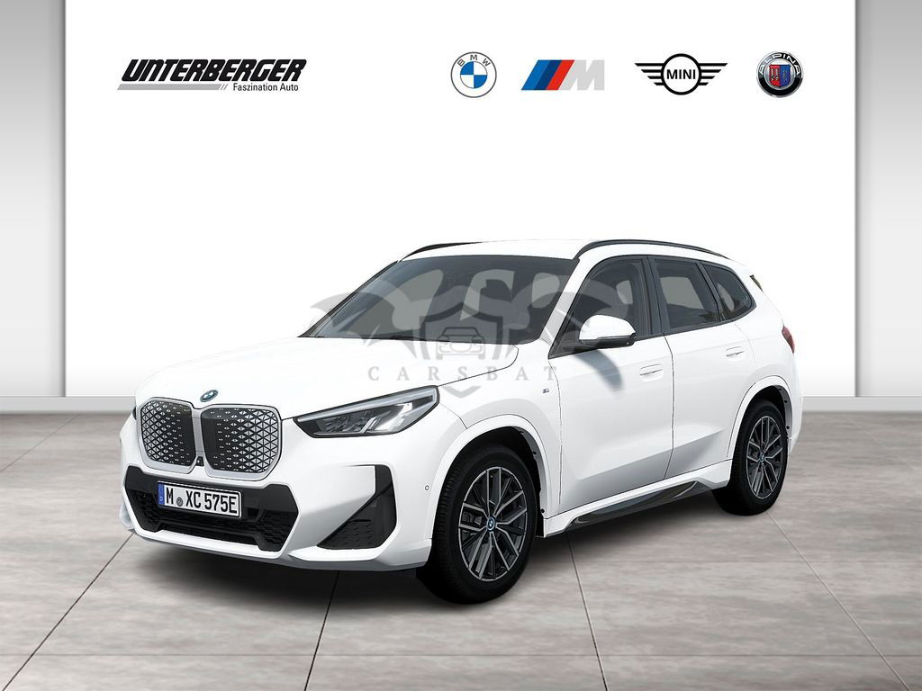 BMW iX1 2024