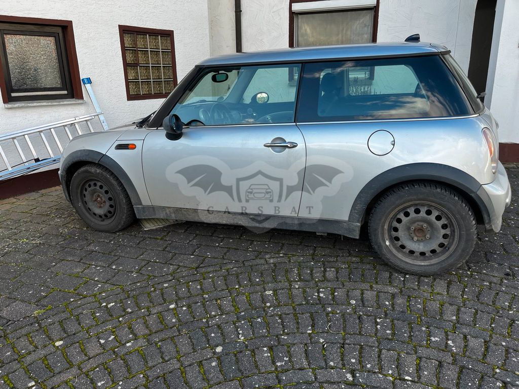 Mini One 2004