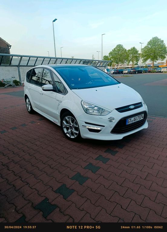 Ford S-Max 2012