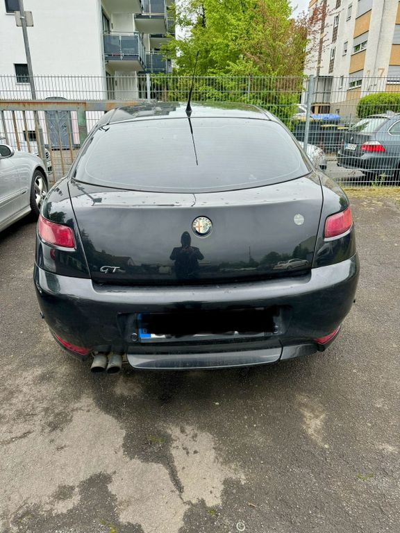 Alfa Romeo GT 2010