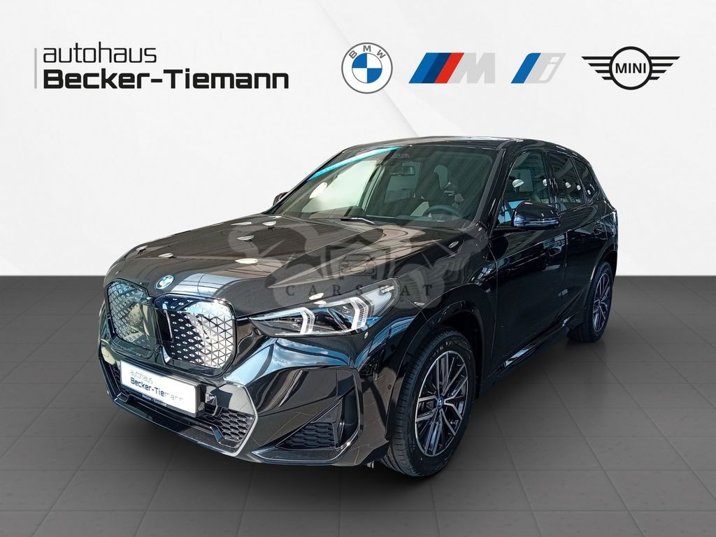 BMW iX1 2024