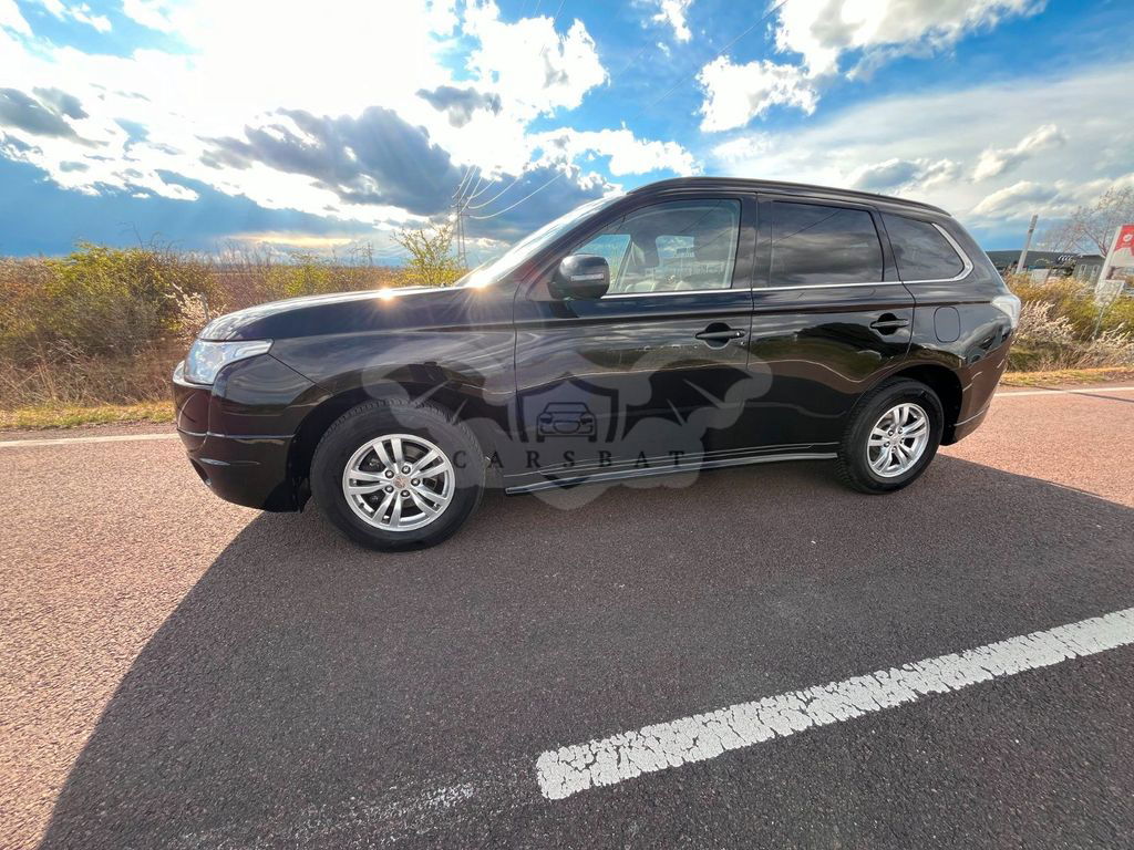 Mitsubishi Outlander 2013