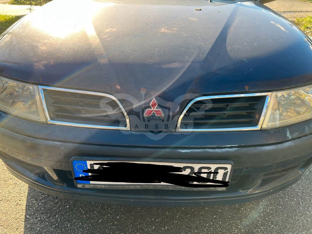 Mitsubishi Carisma 1999