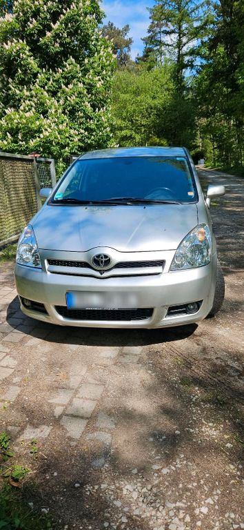 Toyota Verso 2006