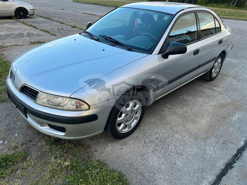 Mitsubishi Carisma 2000