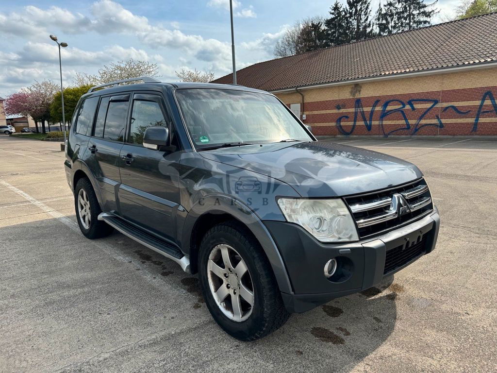 Mitsubishi Pajero 2009
