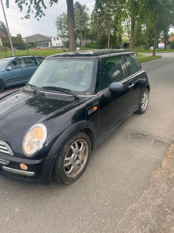 Mini One 2004