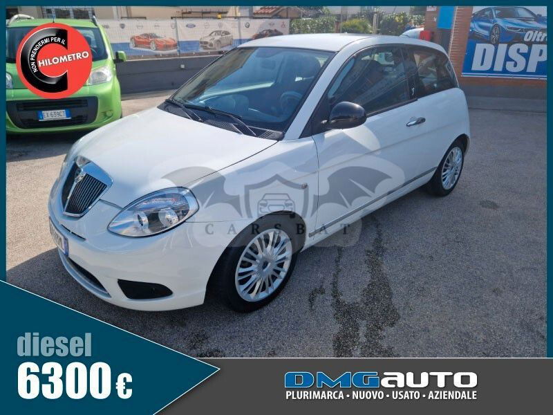 Lancia Ypsilon 2011