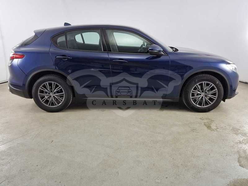 Alfa Romeo Stelvio 2021