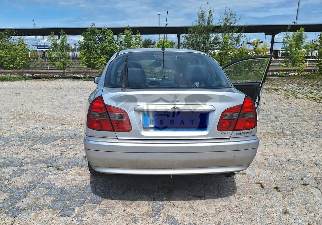 Mitsubishi Carisma 2002