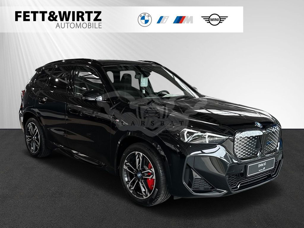 BMW iX1 2024