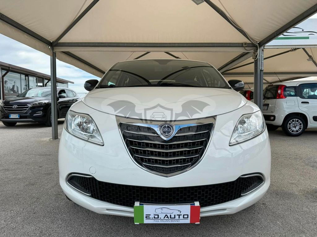 Lancia Ypsilon 2014