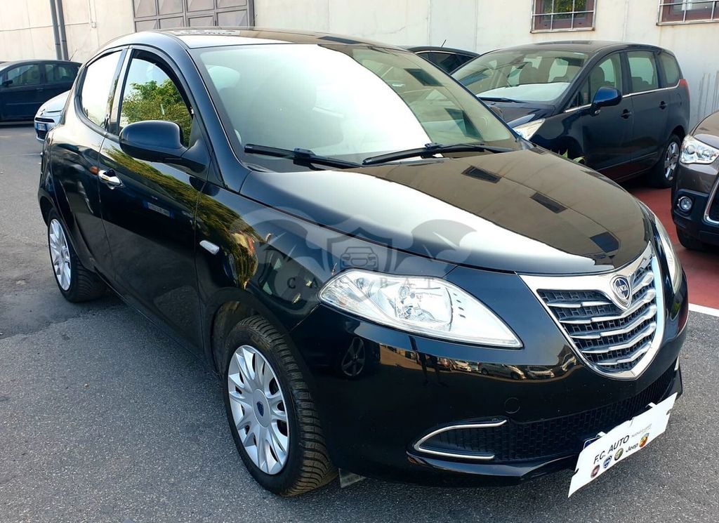 Lancia Ypsilon 2014