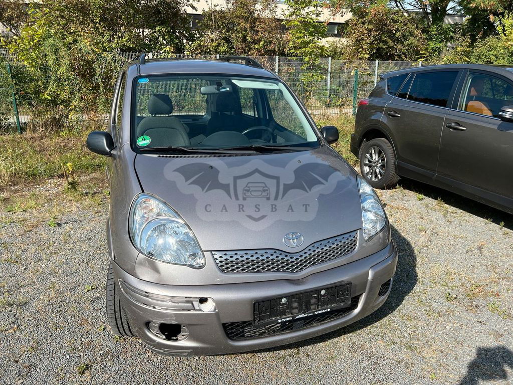 Toyota Verso 2004