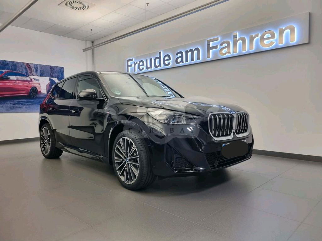 BMW iX1 2023