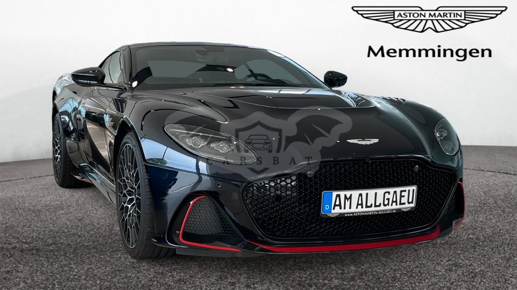 Aston Martin DBS 2024