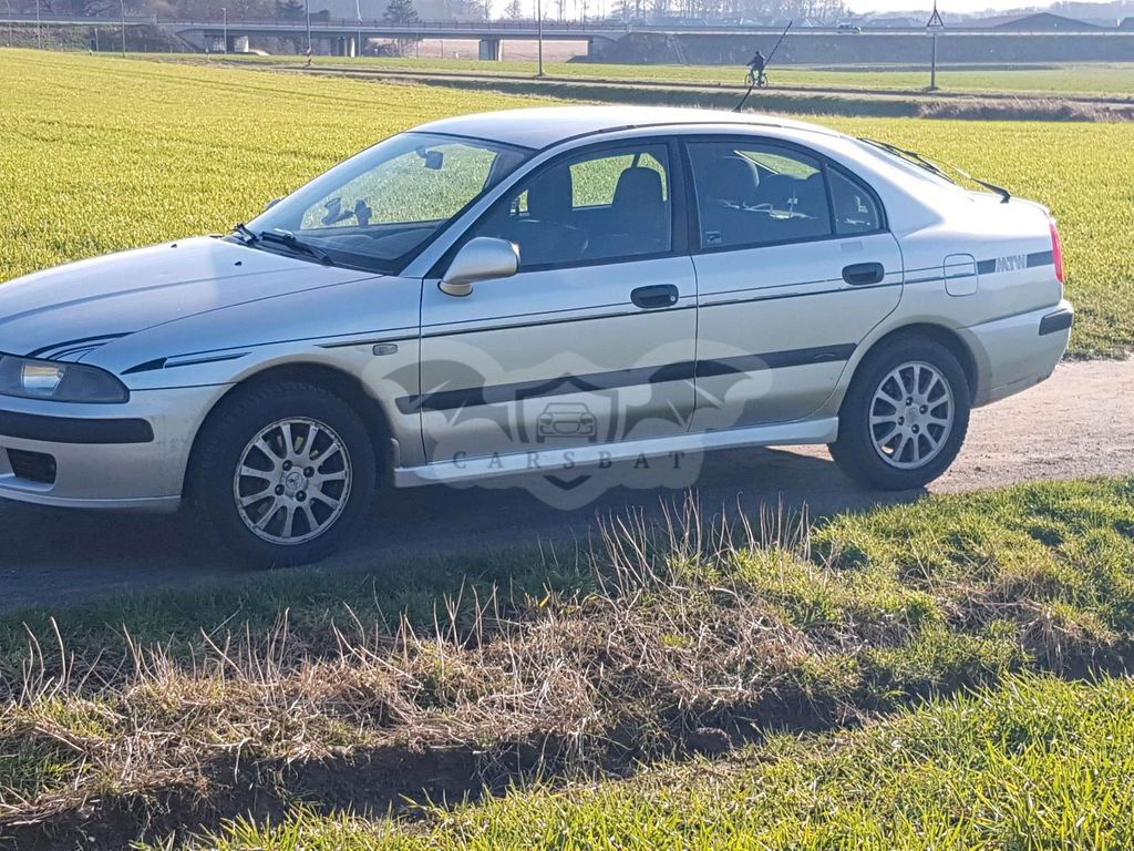Mitsubishi Carisma 2003