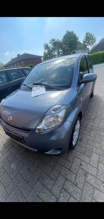 Daihatsu Sirion 2011