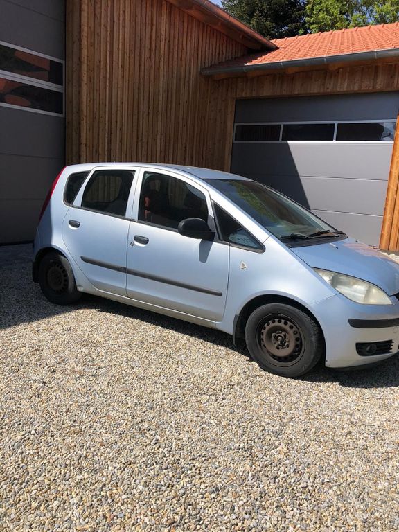 Mitsubishi Colt 2004