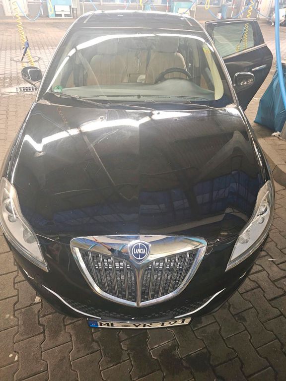 Lancia Delta 2010