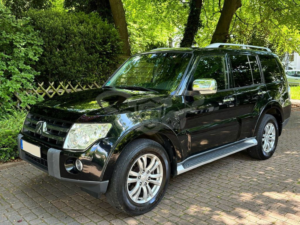 Mitsubishi Pajero 2009