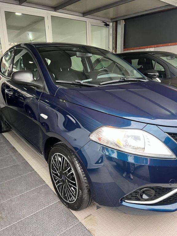 Lancia Ypsilon 2017