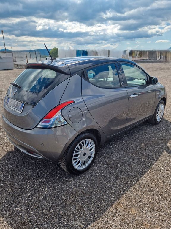Lancia Ypsilon 2017