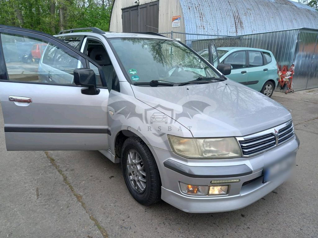 Mitsubishi Space Wagon 2005